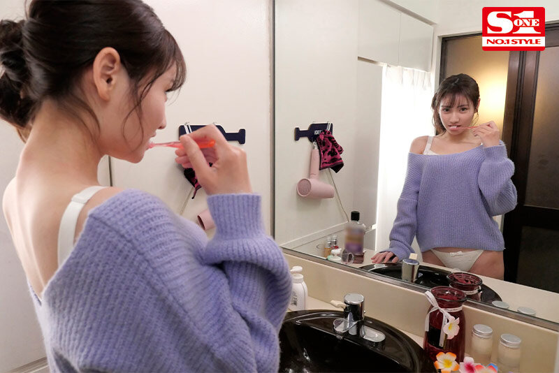 【VR】山手梨愛とず~っと密着…Icupグラドルボディを完全独占!最高の距離で見せる究極同棲VR(sivr00219) シーン3
