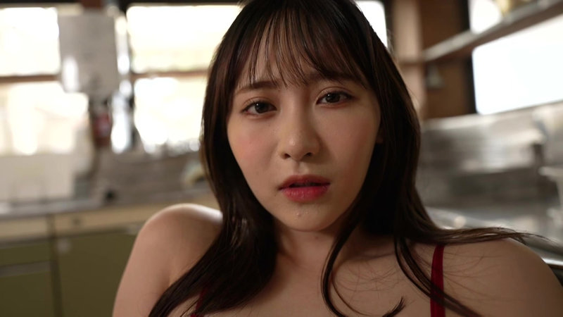 Rikka2 雨傘とレインコート・小野六花(h_346rebd00704) シーン1
