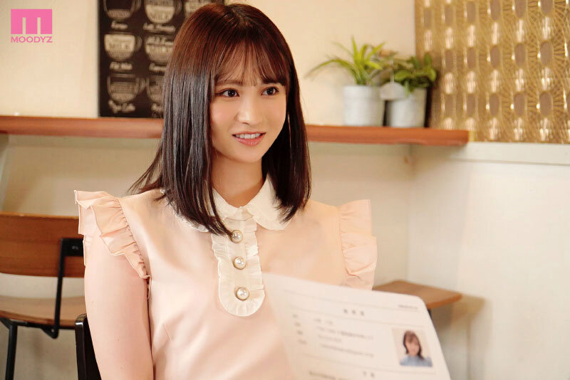 バイト先の大嫌いなセクハラ店長のチ○ポがドストライク過ぎて絶倫ピストンで調教されてしまった私 小野六花(midv00175) シーン1