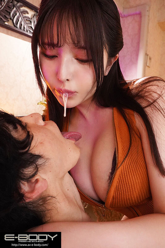 高嶺の花なお姉さんが 接吻、唾液、色白巨乳で 溺れるまで痴女ってあげるー。 宮本留衣(ebwh00121) シーン9