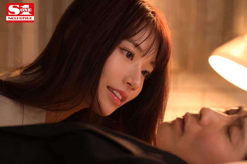 夜、ホテル、女上司と二人きり。相部屋逆NTR 河北彩花(ssis00951) シーン3